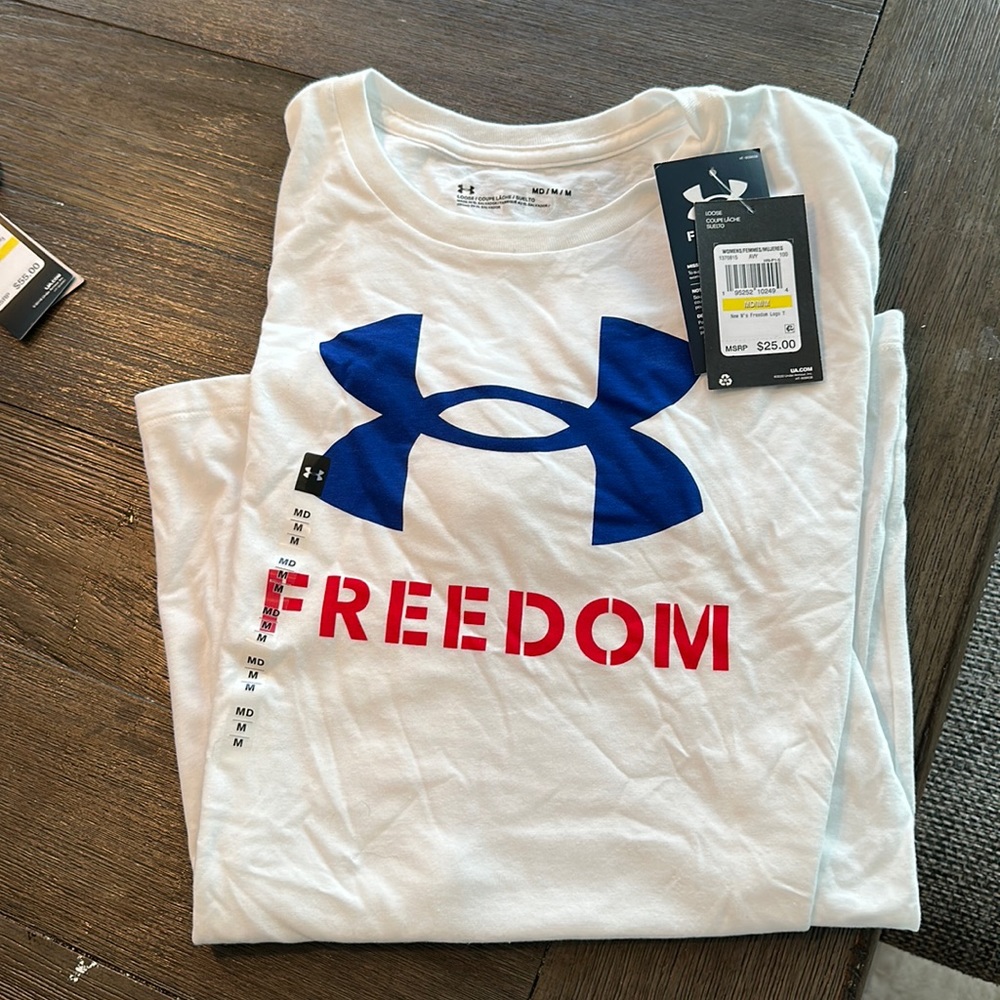 Women’s medium short sleeved UA tee. NWT
